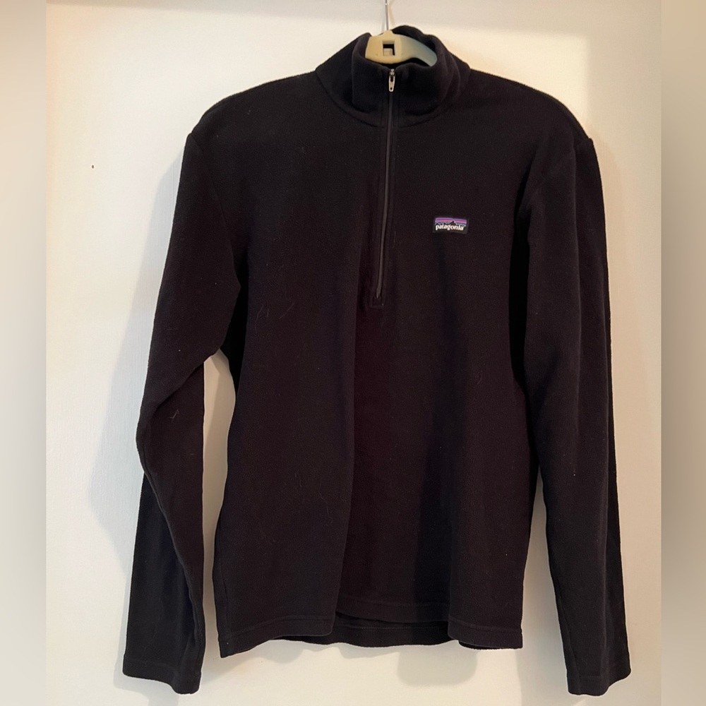 Patagonia Synchilla in Black size Small Pullover with half zip